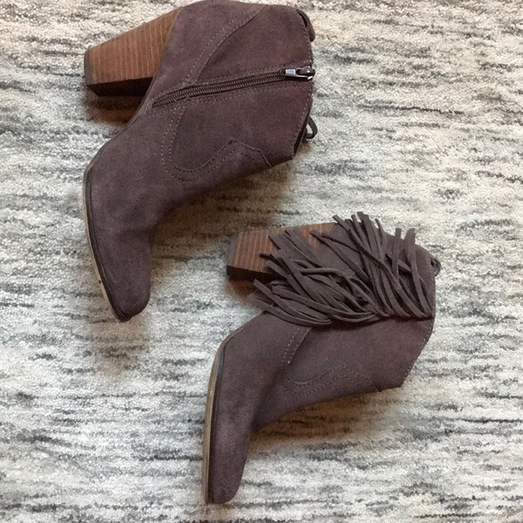 Tassel Fringe Booties - Picture 2 of 4